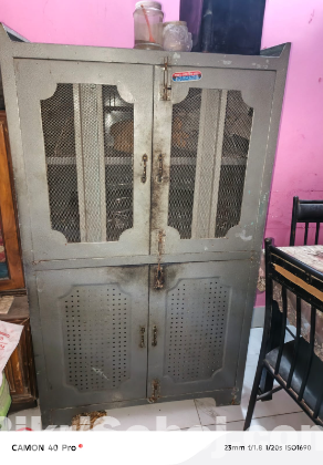 খাবার রাখার আলমিরা